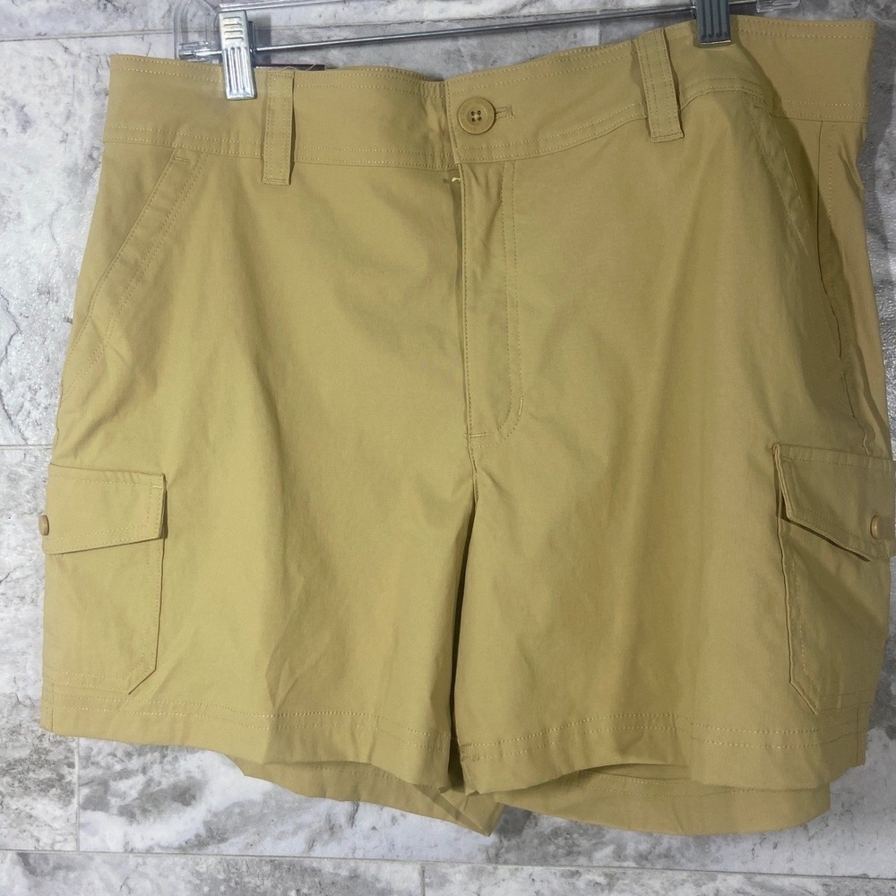 Eddie Bauer Women's Cargo Shorts Tan Khaki Size 14 Outdoor Hiking Travel
